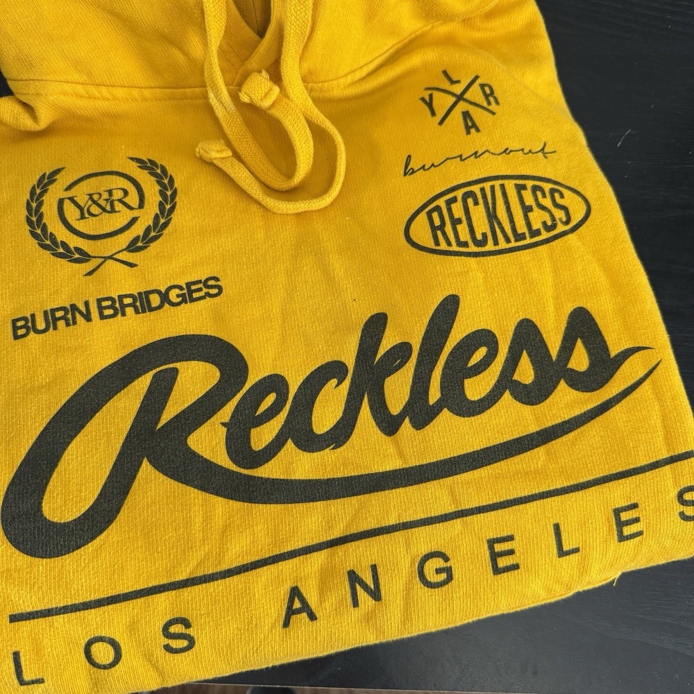 Young Reckless Mens‎ L Yellow Sweatshirt Hoodie Burn Bridges Burnout Las Angelas